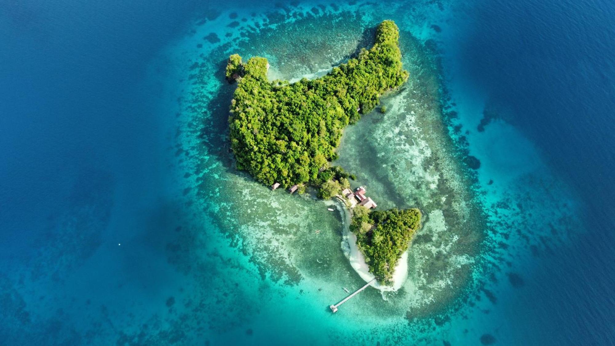 Bolilanga Island Resort - Togean Island Angkayo Exterior photo